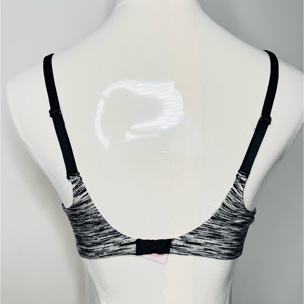 Victoria Secret Lot of 2 Women’s Push Up Bras Black and Blue 36B - Picture 5 of 14